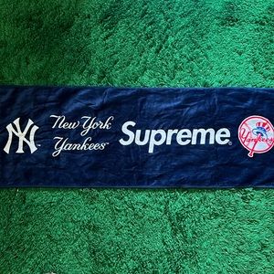 Supreme x New York Yankees Towel